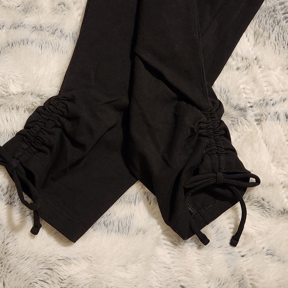 Sonoma brand size L black cinched ankle leggings - Picture 3 of 6